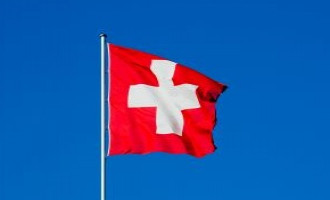 Swissquote intensifie son offre en France