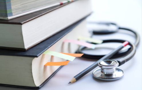 Education Santé Banque dimages et photos libres de droit iStock Google Chrome 05 07 2024 15 56 07