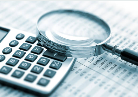 Photo libre de droit de Loupe Sur Le Graphique Financier banque dimages et plus dimages libres de droit de Finance Finance Fiscalité Audit iStock Google Chrome 05 07 2024 15 50 11